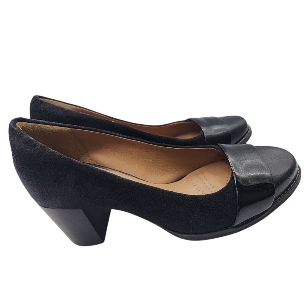 Clarks Artisan Pump Slip on Black Suede patent Leather Women's Size 6.5